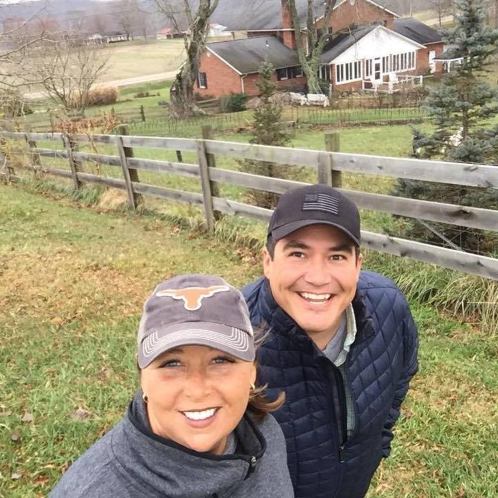 Meet your Posher, Leslie